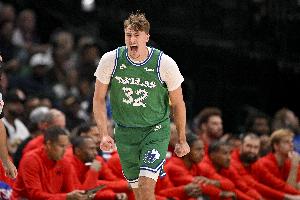 独行侠战步行者先发：弗拉格、克里斯蒂、克莱、华盛顿、浓眉