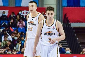 赵继伟谈全运会与韩德君搭档：不是很熟悉 他已退役&消失6个月了