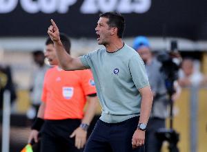 艰难赢球，米体：齐沃欧冠赛后怒斥国米全队，球员承认低估对手