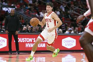 谢泼德：我们的得分不是问题 但面对包夹时要团结一致