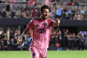 毋庸置疑获评10分！38岁梅西2球1助全场最佳，10次对抗成功！