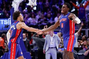 6连胜站稳东部第一！你觉得CC&杜伦能带领汽车城实现复兴吗？