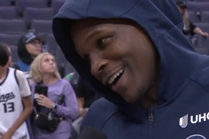 赠送球迷球衣！华子：当年雷霆KD来我家乡比赛 我也曾想要他球衣