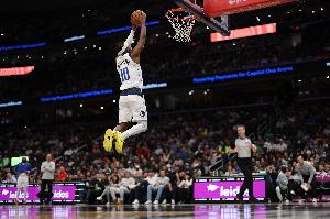 基德：布兰登·威廉姆斯的进攻很出色 他把球队带动得很不错