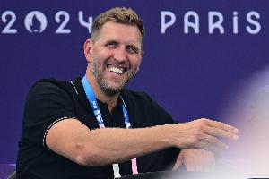 帕森斯：我认为德克会更多地参与独行侠事务 找回之前的成功文化